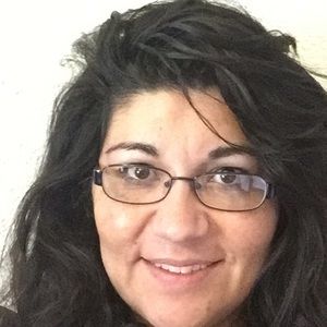 Meet your Posher, Denise